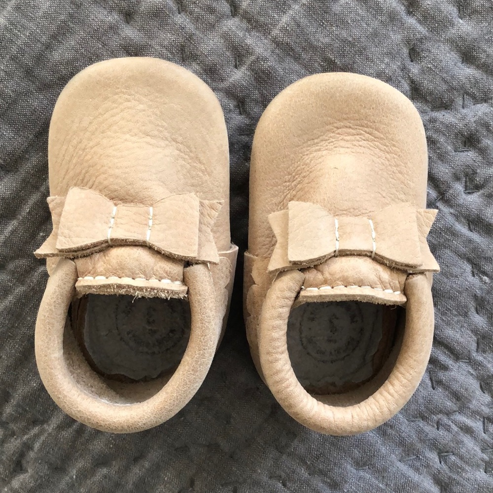 Freshly Picked soft sole size 3